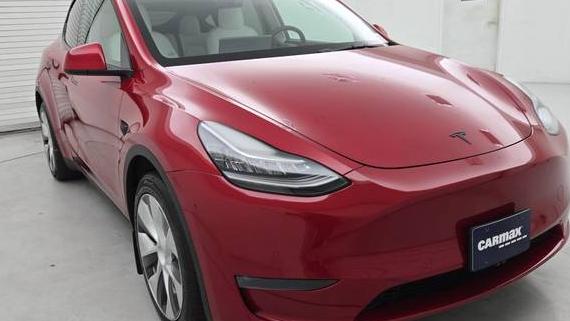 TESLA MODEL Y 2021 5YJYGDEE5MF154026 image